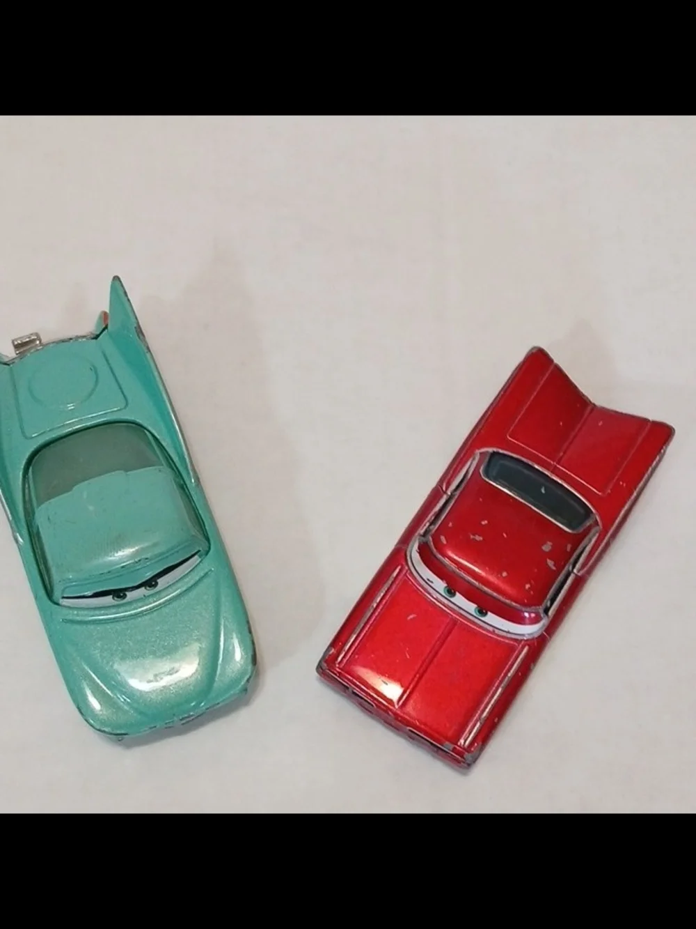 Mattel Disney Pixar Die-Cast Cars Lot Of 2 1:55 Turquoise Flo Ramone Red